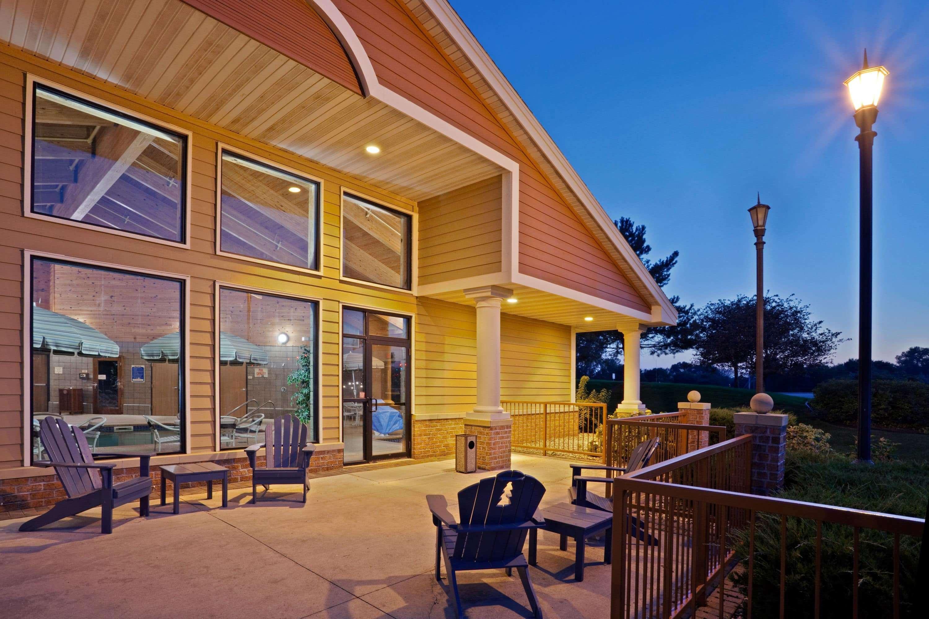 Americinn By Wyndham Chanhassen Bagian luar foto