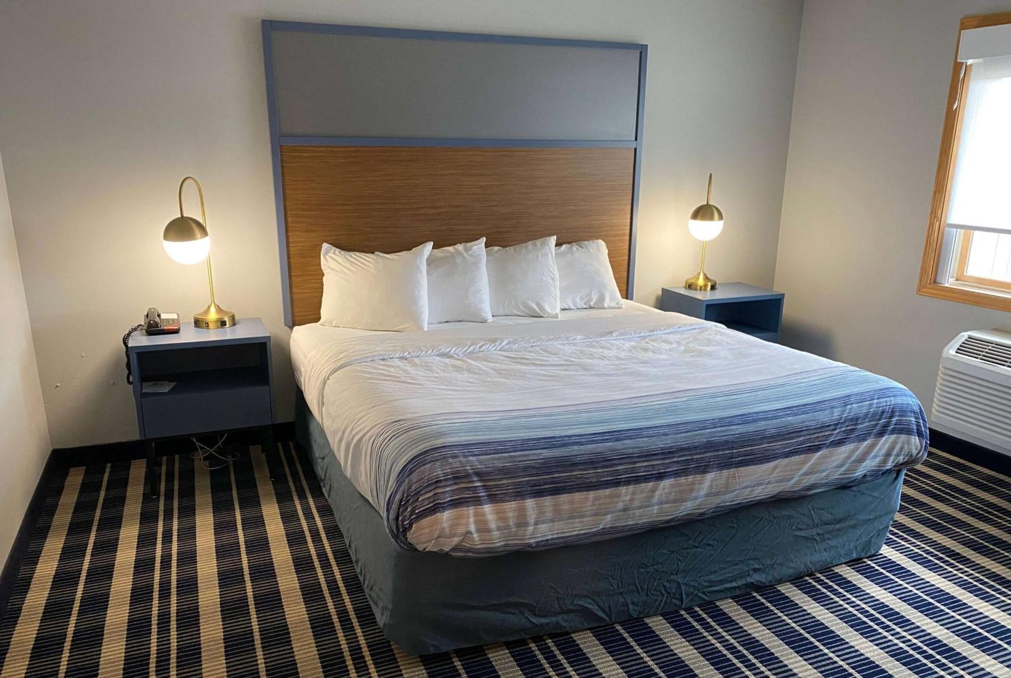 Americinn By Wyndham Chanhassen Bagian luar foto