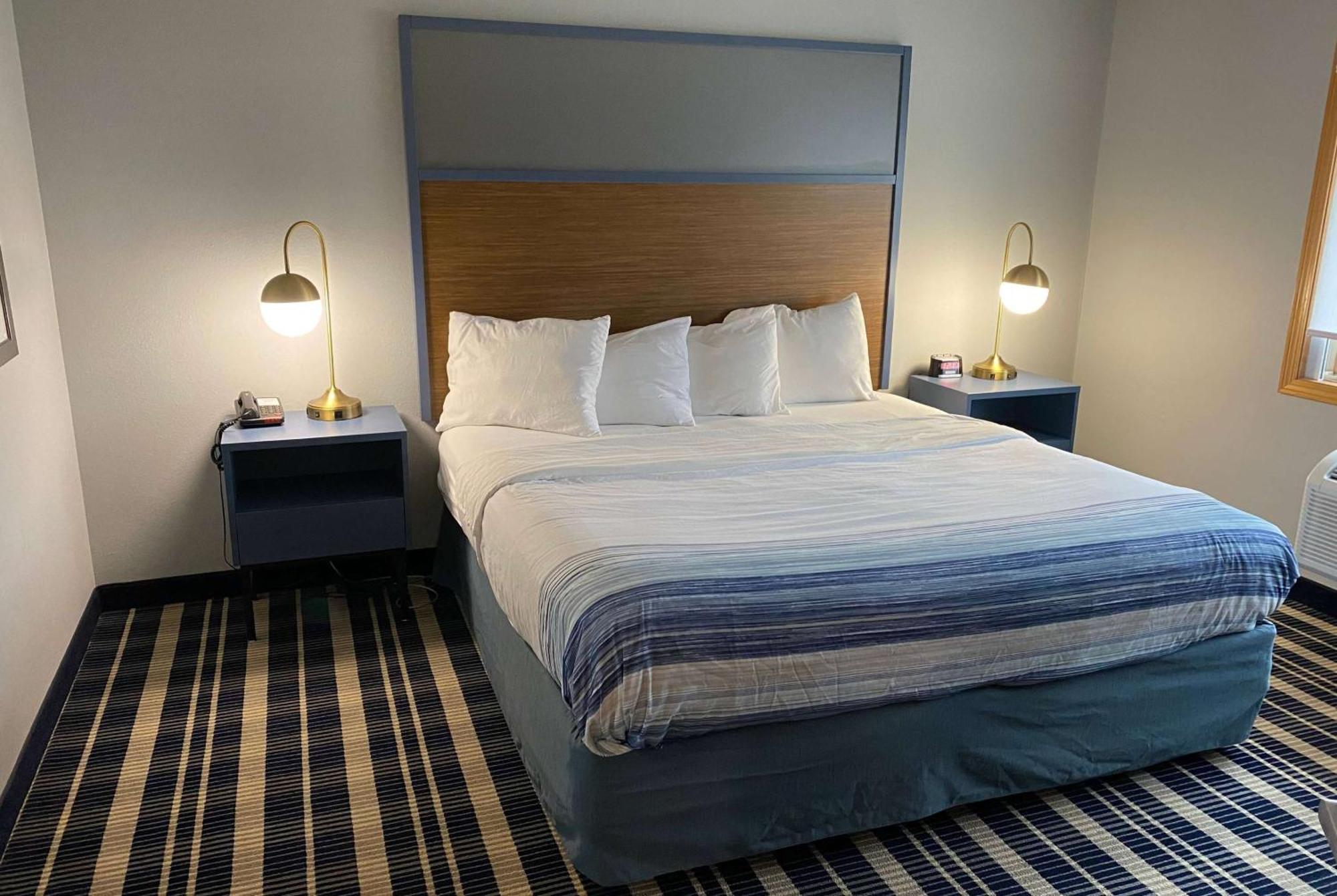 Americinn By Wyndham Chanhassen Bagian luar foto