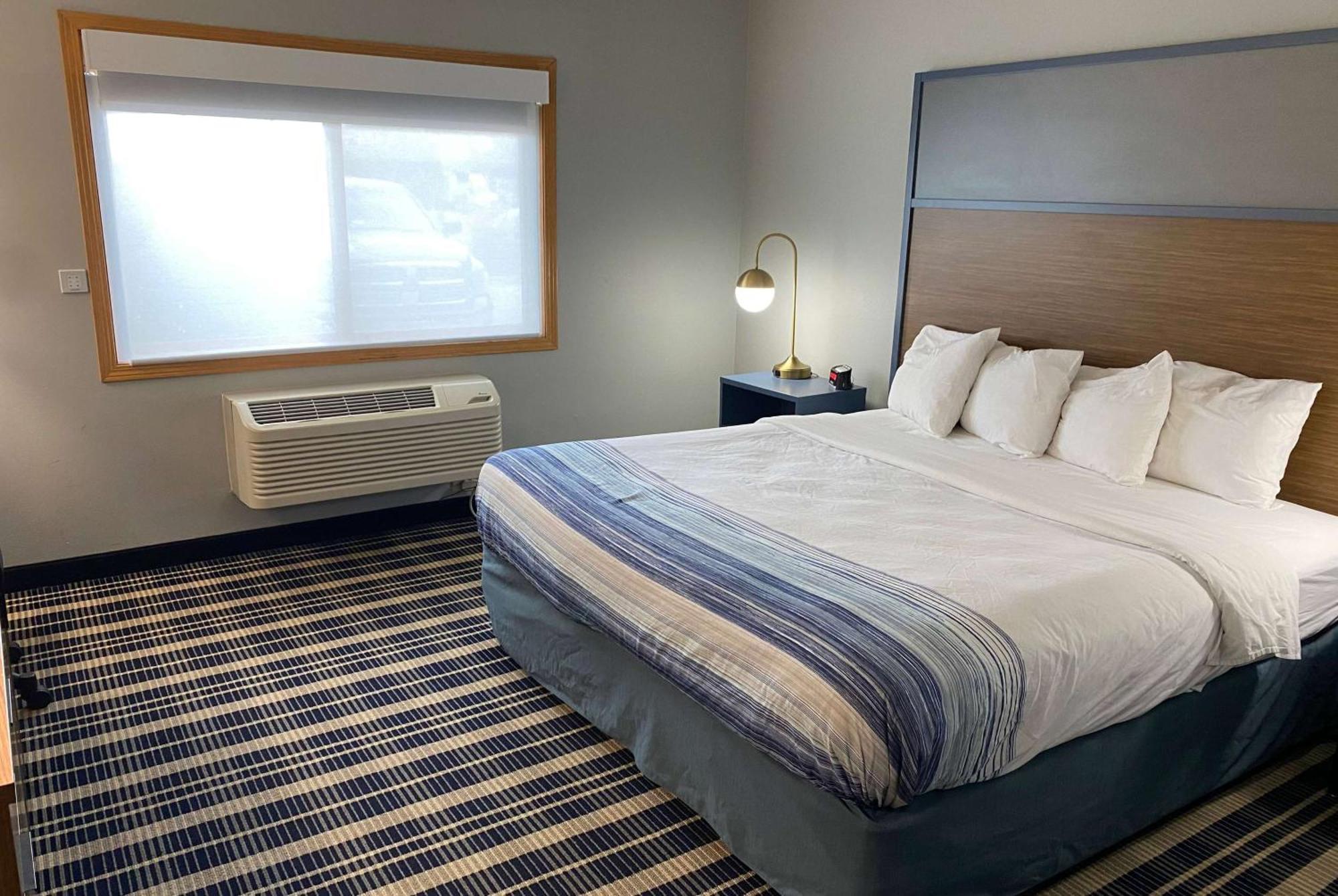Americinn By Wyndham Chanhassen Bagian luar foto